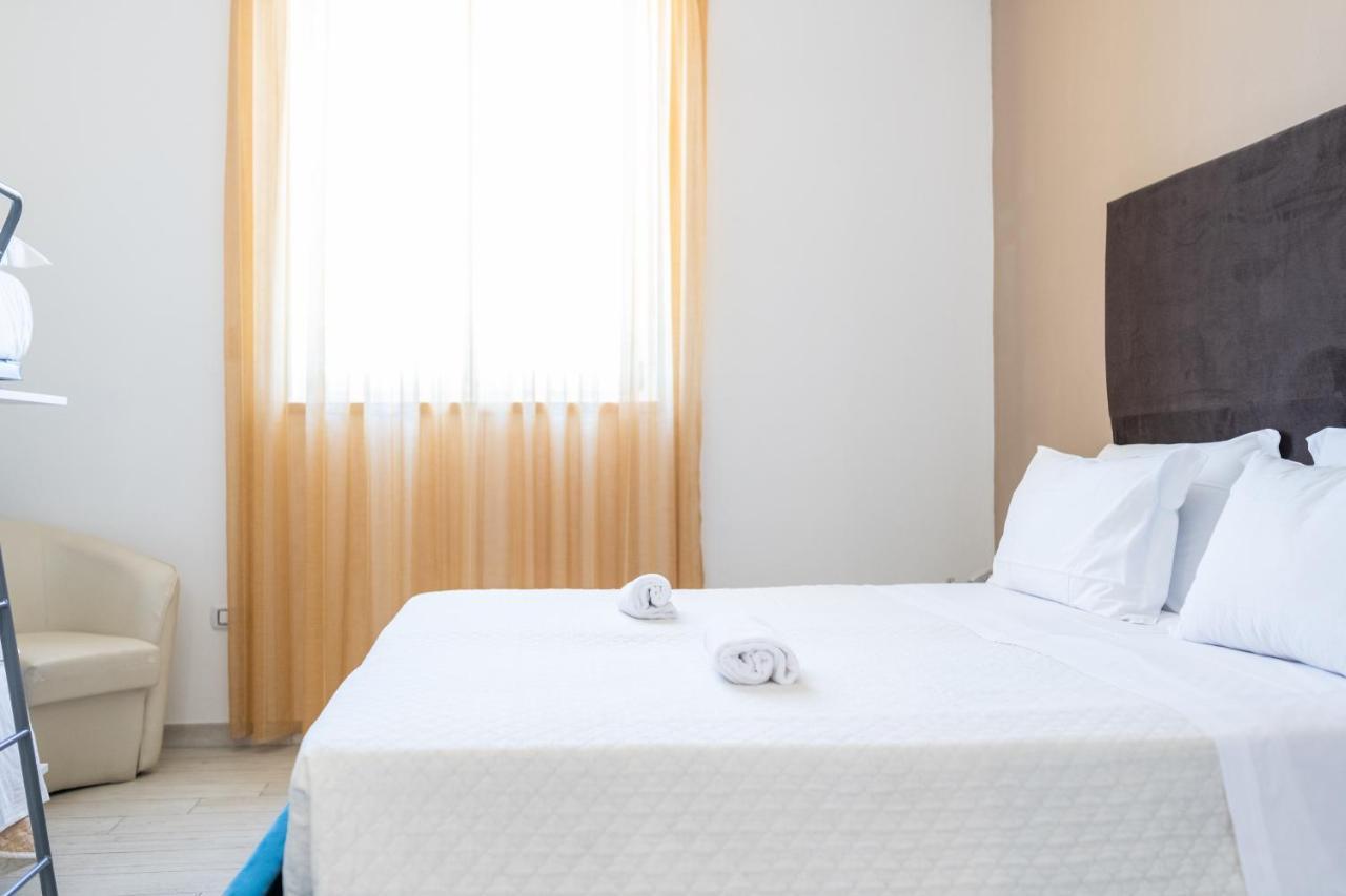 Hotel Reverse Торе Санта Сабина Екстериор снимка